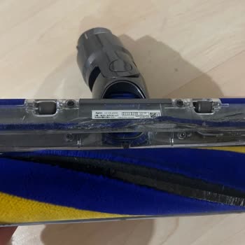 Dyson V15 Detected Henüz Bir Sene Olmamasına Rağmen Deforme Oldu