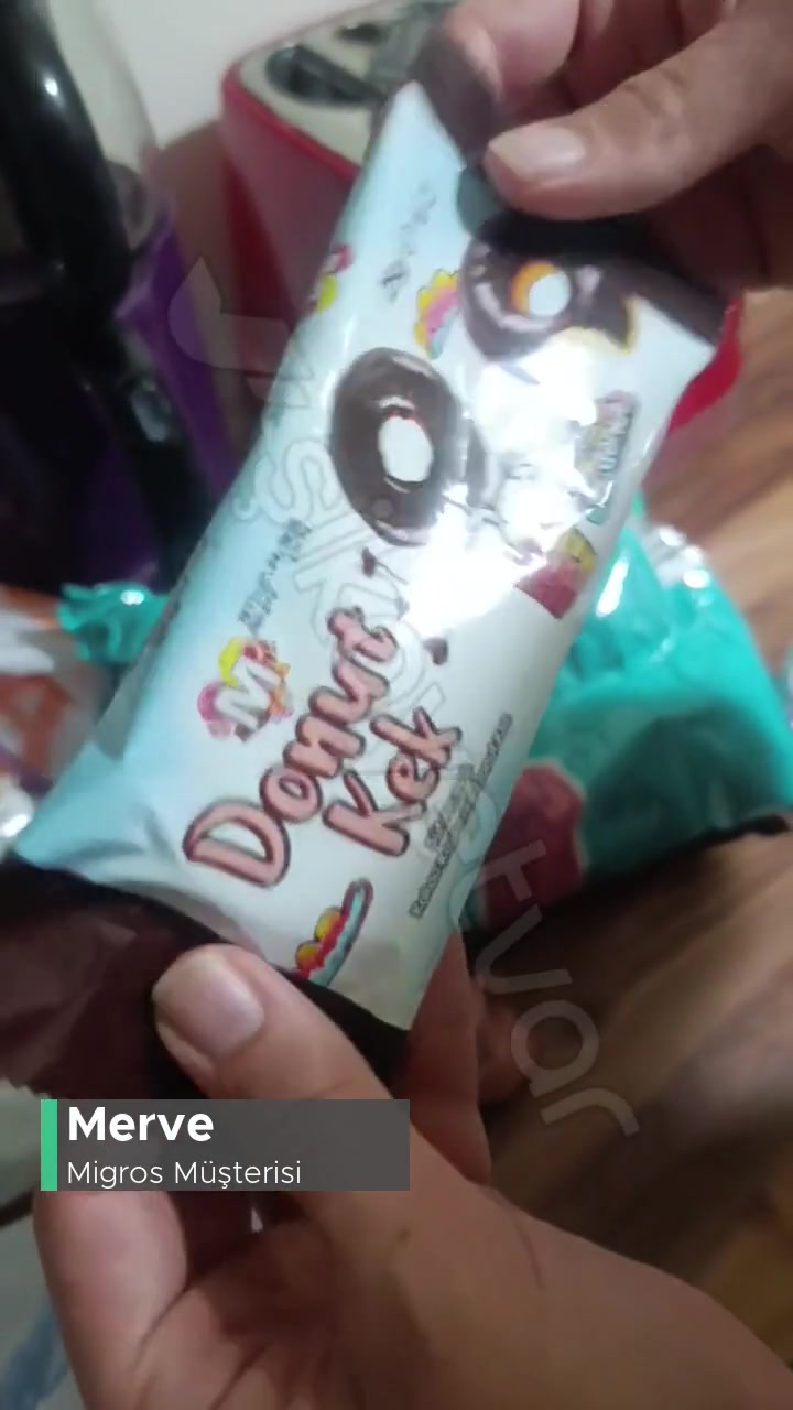 Migros İkili Donut Kek Aldım Ancak İçinden 1 Tane Çıktı videonun kapak resmi