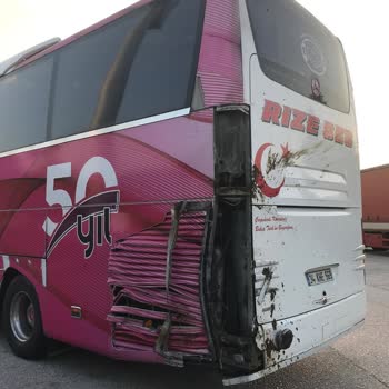Rize Ses 6 Eylül 2024 22.30 İstanbul- Rize Otobüsü Kaza Yapması