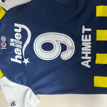 Puma'NIN Ürettiği Fenerbahçe Formasının Çıkartma Sorunları