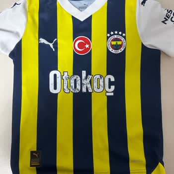Puma'NIN Ürettiği Fenerbahçe Formasının Çıkartma Sorunları