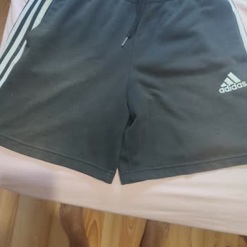 Adidas Şort Renk Solması