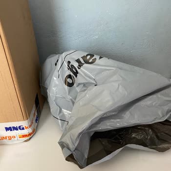 OBir Natürel Ürünün Gönderildiği Şişe Boş Geldi