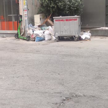 Bayraklı Belediyesi Kirlilik Ve Tozdan Bıktık!