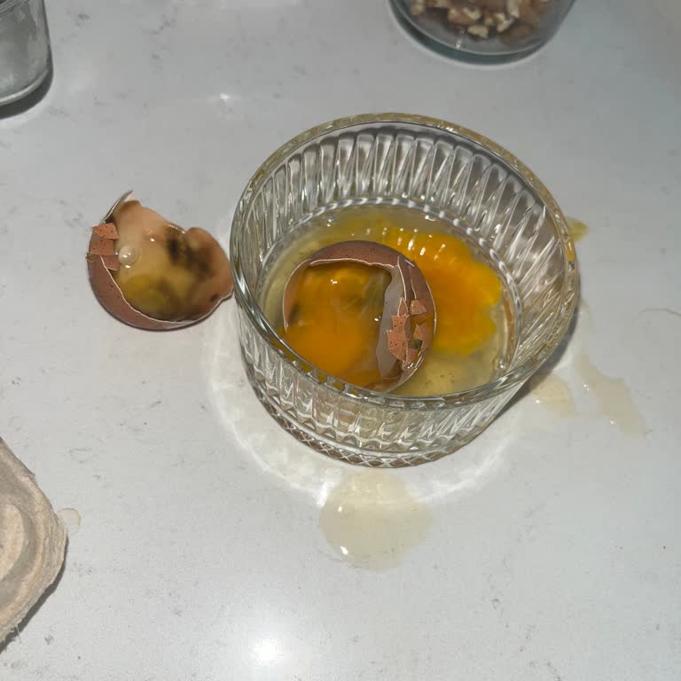 BİM Gordo Organik Yumurtaların Hepsi Bozuk Çıktı!