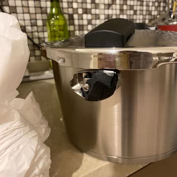 Magic Home Fissler Vitaquick Düdüklü Tencere Hasarlı Geldi