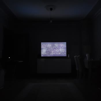 Samsung Televizyondaki Bulutlanma Sorununu Normal Kabul Ediyor.