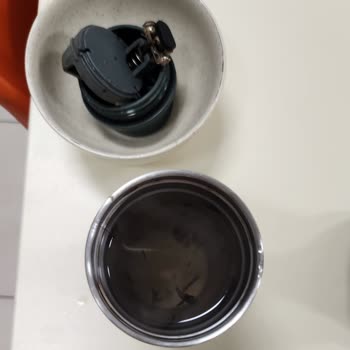 Stanley Termos Koku Yapıyor