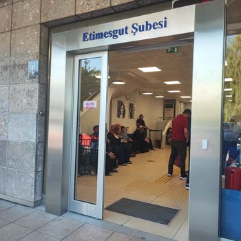 İş Bankası Etimesgut Şubesi'nde Uzun Sıra Bekleme Sorunu