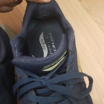 Skechers Ürün İncelemelerini Fotoğraf Görseli İle Yapıyor