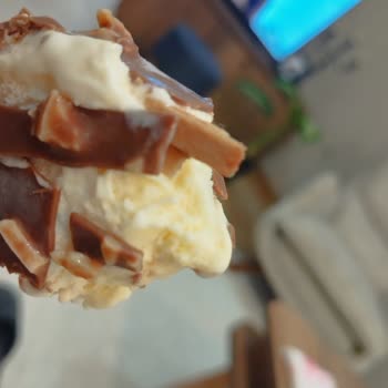 BİM Dondurmanın İçinden Çıkan Tehlikeli Madde!