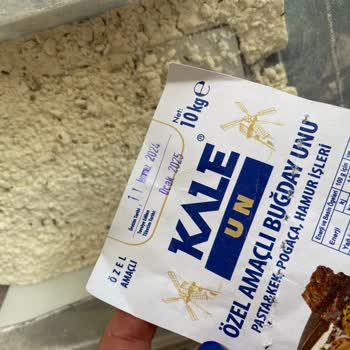 Kale Undan Böcek Çıktı!