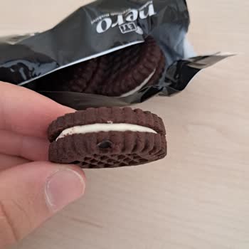 Eti Gıda Bisküvi İçinde Plastik Ambalaj Bulundu!