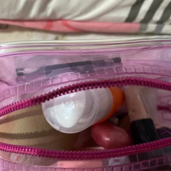 Kiko Milano Makeup Bag Zipper Broke on First Use