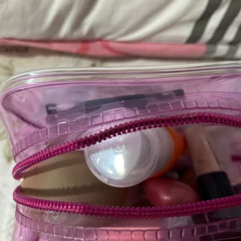 Kiko Milano Makeup Bag Zipper Broke on First Use