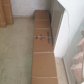 MNG Kargo Çalışanlarının Yardım İsteyen Bir Hamileye Tavrı!