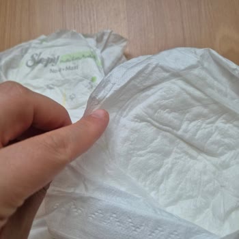 Sleepy Bebek Bezin Arka Kısmında Rahatsız Edici Çıkıntılar Var