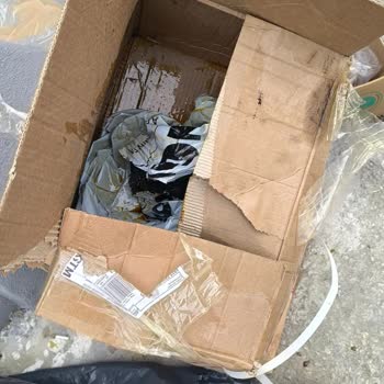 Aras Kargo Paketimin Hasar Görmesi Ve Yüksek Ücret Talebi!