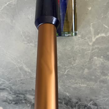 Dyson Gen 5 Detect Dik Süpürge Borusunda Çökme Ve Çizikler