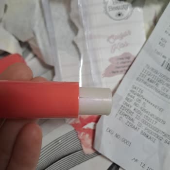 Bee Beauty Nemlendiriciden Kıl Çıktı