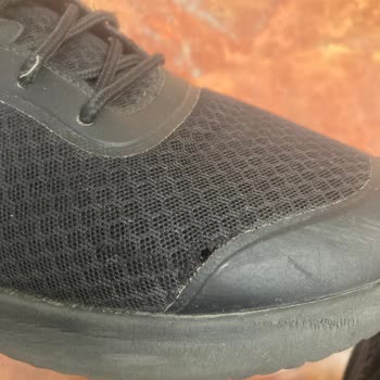 Skechers'ten Aldığım Ayakkabı 1.5 Ay İçinde Dağıldı