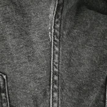 Koton Kot Pantolon Dikiş Yerlerinden Açılmaya Başladı
