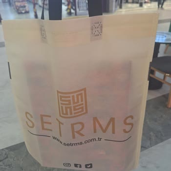 Setrms Mağazası Çalışan Ve Müşteri Hizmetlerinin İlgisizliği