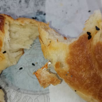 Beşiktaş Dikilitaş Mis Fırın'dan Aldığım Açmadan Jelatin Çıktı