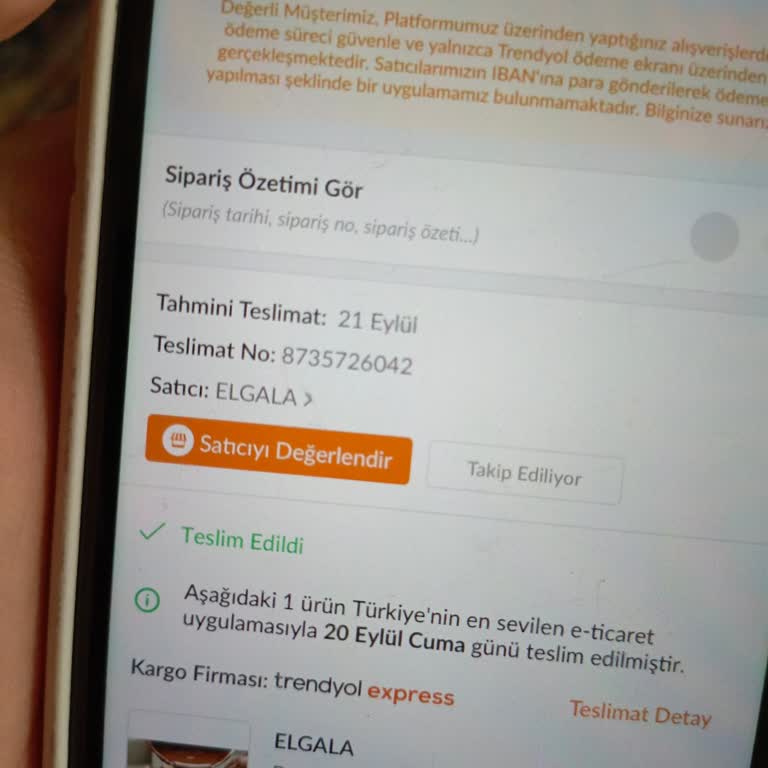 Trendyol Kuryesi Ürünü Yukarı Çıkarmıyor Ve Artistlik Yapma Diyor