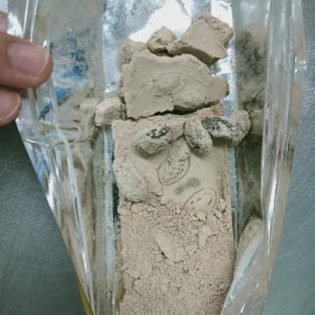 A101 Vinci Bütün Antep Fıstığı Sütlü Çikolata