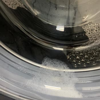 Çamaşır Makinesi Sorunları: Pis Koku ve Köpük Problemi