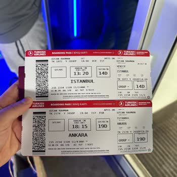 Türk Hava Yolları Biletimi Sattığı İçin 5 Saat Havaalanında Bekledim.