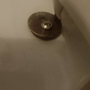 Koçtaş Hijyenik Malzeme Paslanıyor