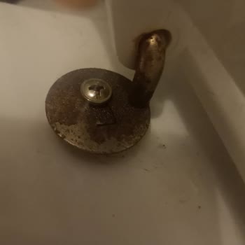 Koçtaş Hijyenik Malzeme Paslanıyor