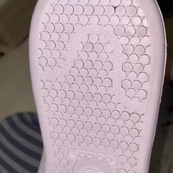 Adidas Kullanılmış Ayakkabı Gönderdi