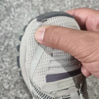 Lescon 5 Kez Kullanmış Olmama Rağmen Deforme Olan Ayakkabı