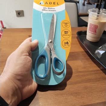 IKEA Bornova Mağazasında Kırtasiye Ürünü İle Giriş Sorunu