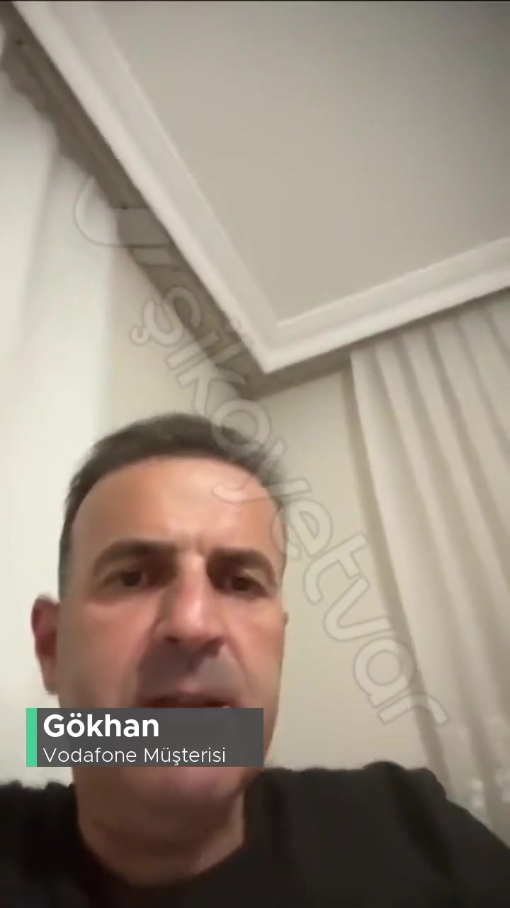 Vodafone  Müşteri Memnuniyetsizliği videonun kapak resmi