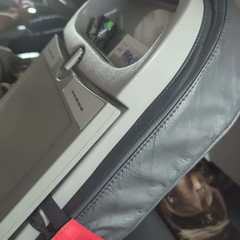 Ajet Uçuşta Yaşanan Koltuk Problemi Ve Müşteri Memnuniyetsizliği!