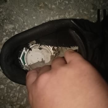 Puma Marka Ayakkabıda Çok Ciddi Şekilde Taban Çökmesi