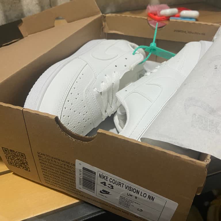 Cancustom.com.tr Yanlış Ayakkabı Geldi Yardımcı Olmuyorlar