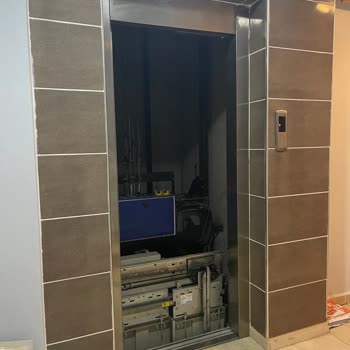 Bilas Asansörleri Asansörde Kalma Ve Yardım Gelmemesi
