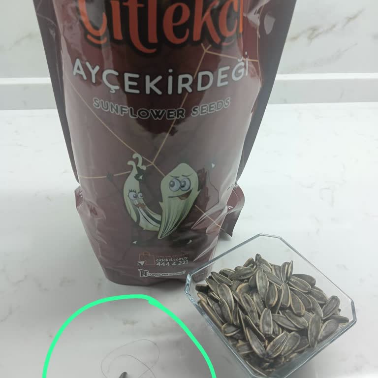 Çitlekçi Kuruyemiş Çekirdeğin İçinden Kıl Çıktı Gimat Şube