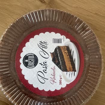 Şok Marketler Bisto Pasta Altı Kakaolu Kek Küflendi!