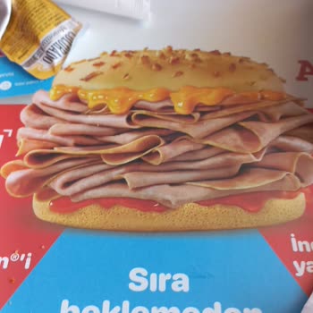 Arby's Ürün Resmi Ve Gerçek Ürün Arasındaki Yanıltıcı Fark