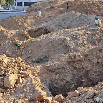 Bilecik Belediyesi Soğuksu Mezarlığı İlgisizlik