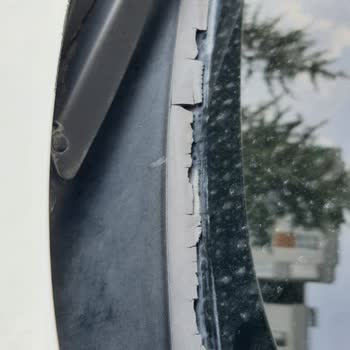 Renault Fluence Aracımda Plastik Aksam Sorunu