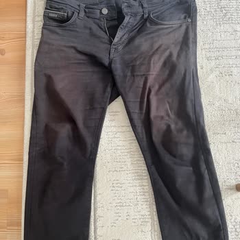 Mavi'den Aldığım Pantolonun Renginin Kırmızılaşması