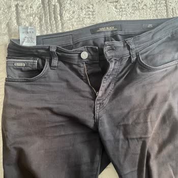 Mavi'den Aldığım Pantolonun Renginin Kırmızılaşması