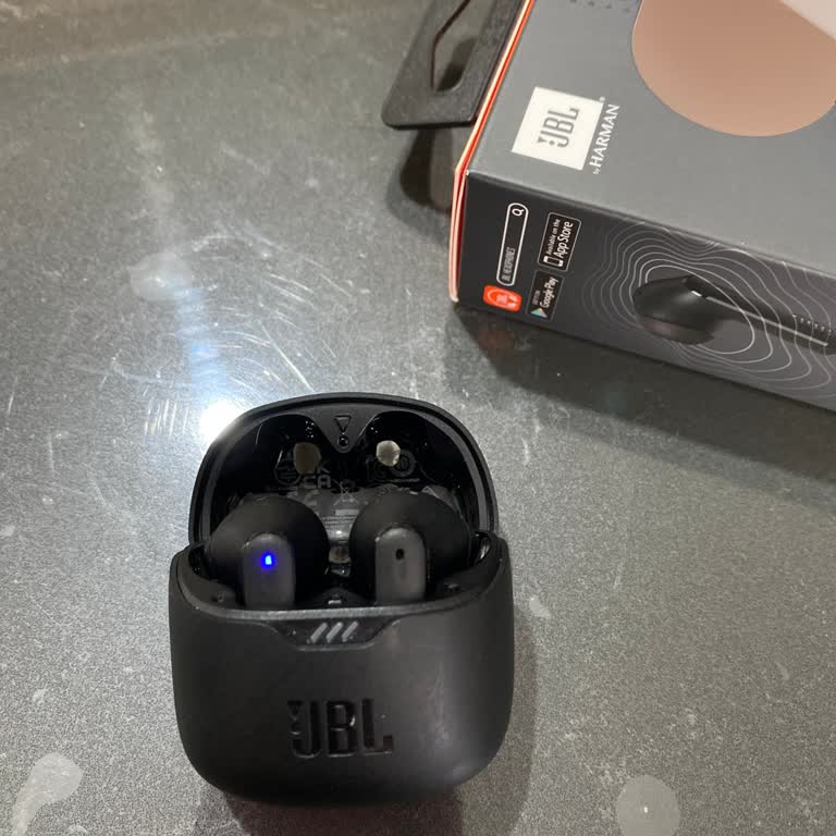 JBL Sağ Kulaklık Çalışmıyor!